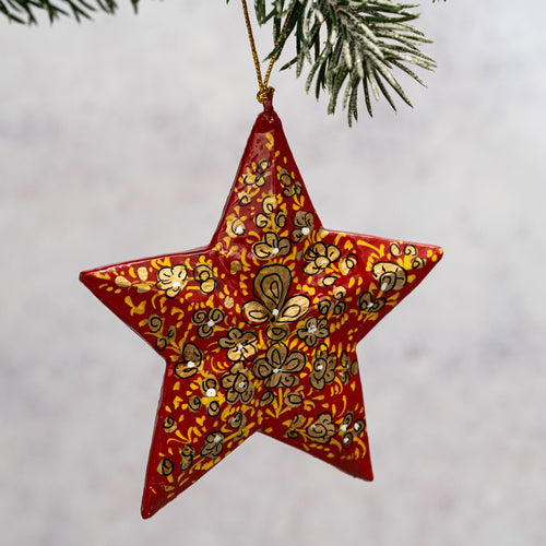 Red & Gold Cloverleaf 3D Hanging Star
